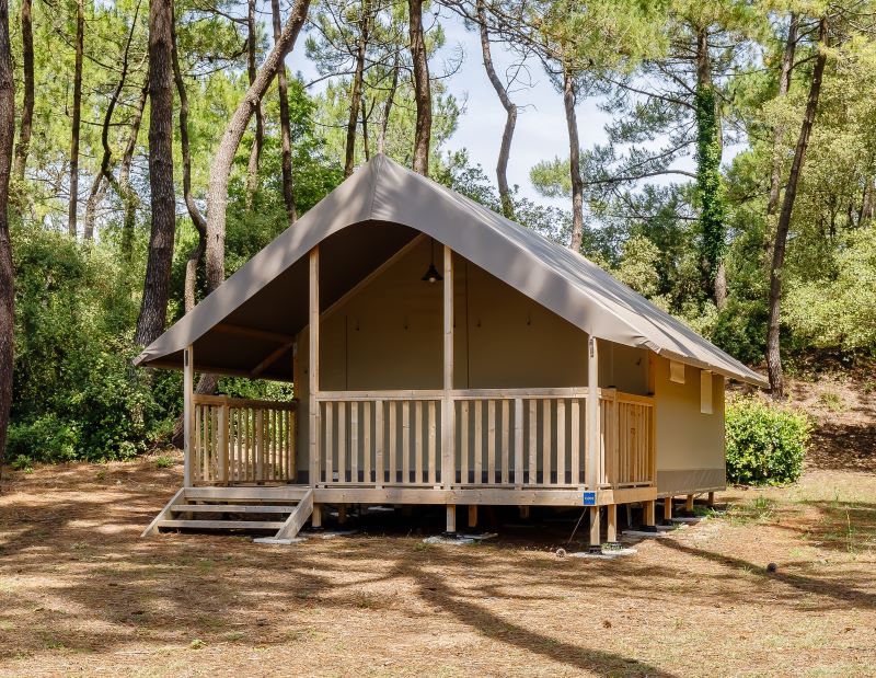 Tente Lodge Confort (2 chambres – Sans sanitaires)